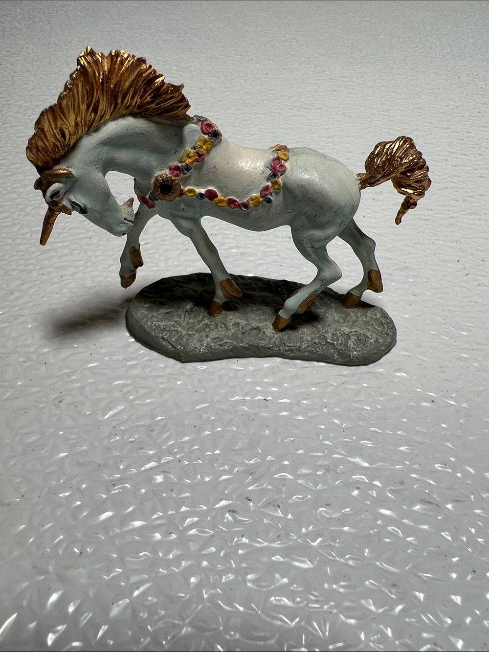 Enchanted Kingdom of Xanth "THE UNICORN" (Franklin Mint, 1989) 24K Trim